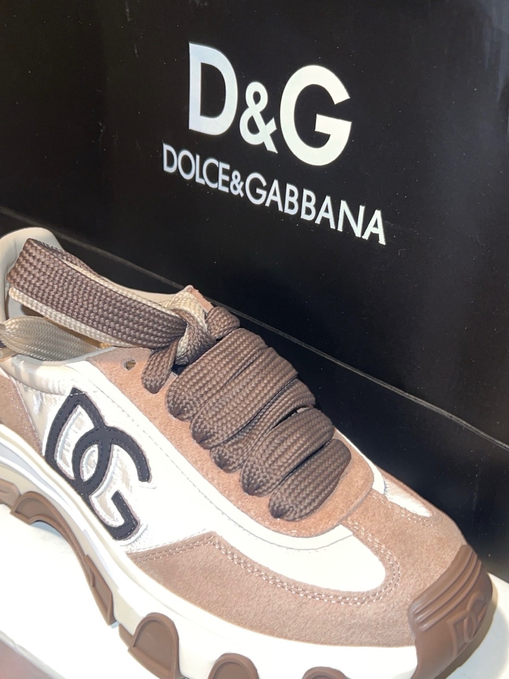 Dolce & Gabbana women Country Road leather-logo sneakers